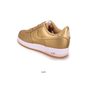 COPY - Air Force 1 Low '07 LV8 'Gold'